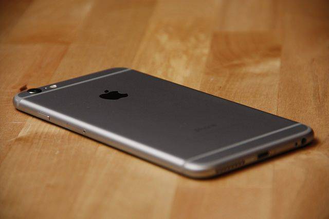 iPhone 6s Plus - Space Grey - 32GB - Excellent Condition