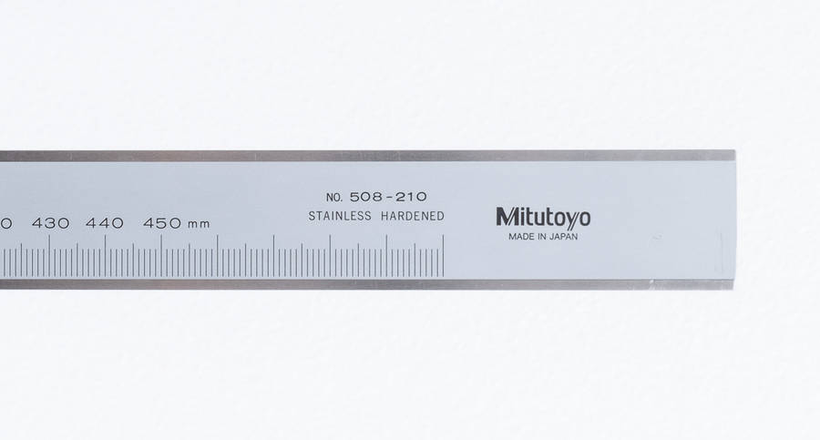 Mitutoyo No. 508-210 450mm 0.02mm Vernier Height Gauge *MINT IN THE BOX*