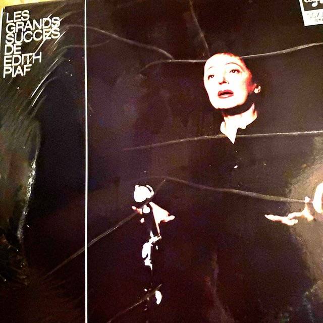Edith Piaf : Les Grands Succes De Edith Piaf : LP Cond. = VG