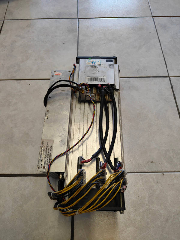Innosilicon T2 (14-15 Ths) Bitcoin ASIC Miner - Includes Power Supply (Bitcoin Miner)
