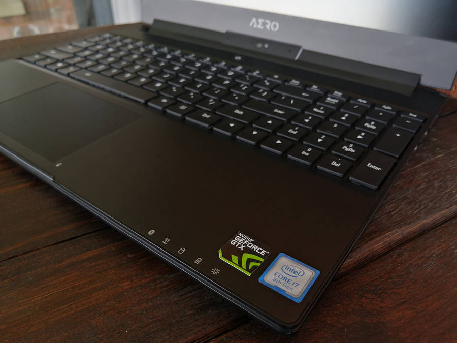 Gigabyte Aero 15X-V8 Extreme Gaming Laptop-*Core i7 8750H, 32GB RAM, 512GB NVMe, GTX1070, 144Hz IPS*