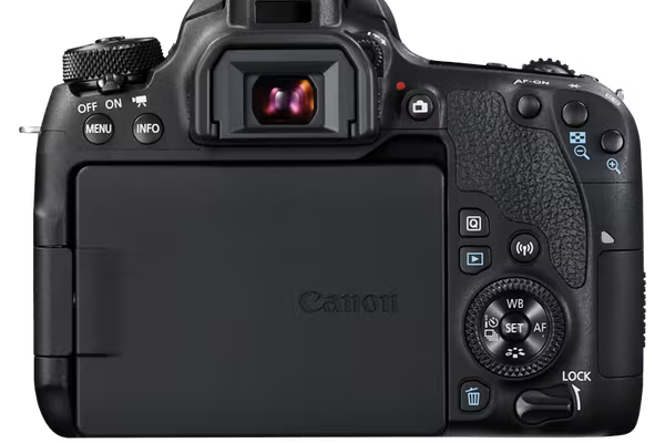 CANON EOS 77D DSLR - Body + 64GB SD