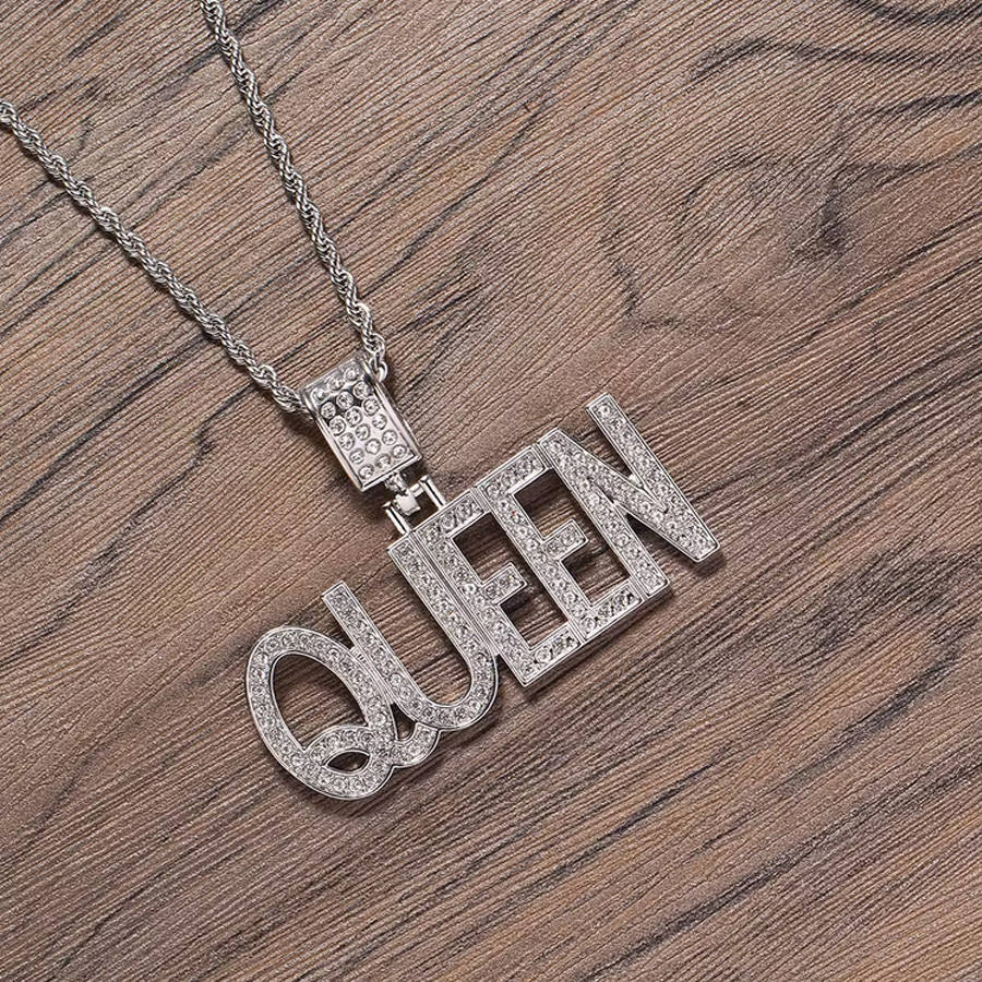 Hip Hop Iced Encrusted Queen Pendant and 20inch Rope Chain Product (Silver)