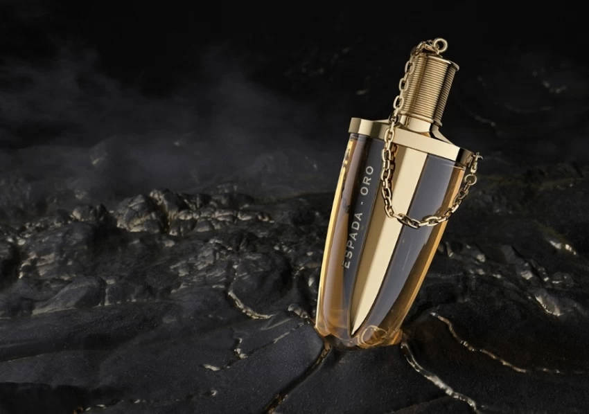 Le Chameau Espada Oro Pour Femme 100 ml Eau De Toilette Oud scent