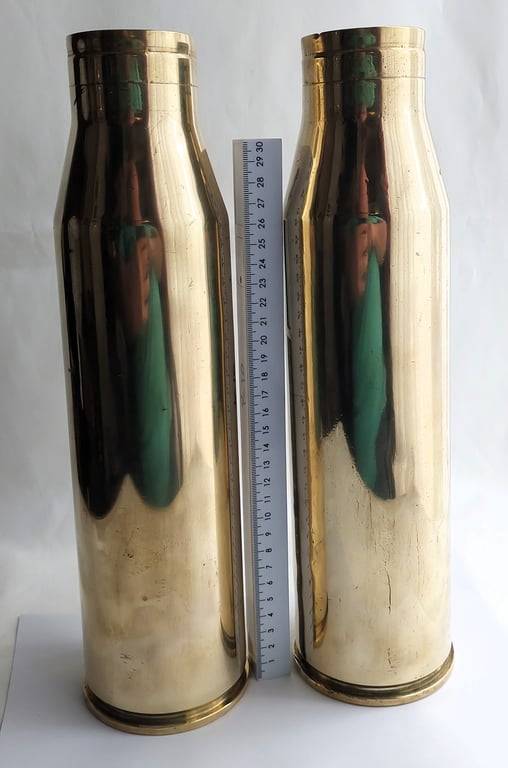 1 Set of  2 off Brass Shell - Caliber 60 mm   - 1 with a primer and 1 without