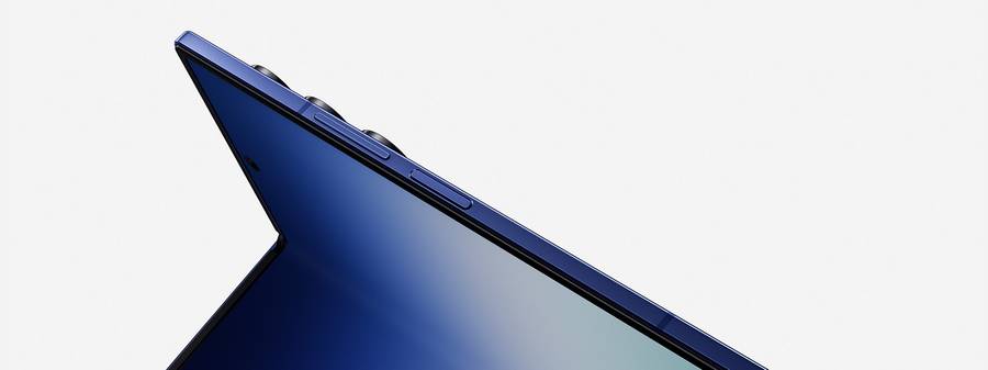 Galaxy Z Fold7 in Blue Shadow is turned on an angle and unfolded most of the way to show the expansive main screen. Galaxy AI.
