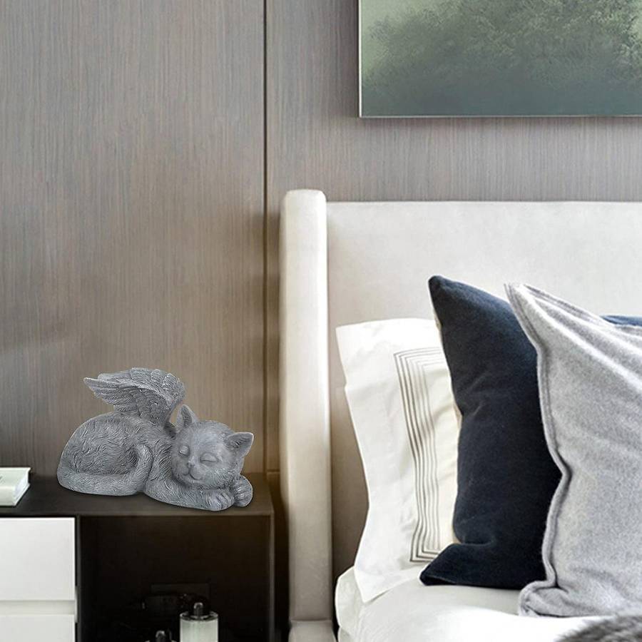 Animal Garden Angel's Wing Cute Resin Cat Statues Outdoor Sculpture