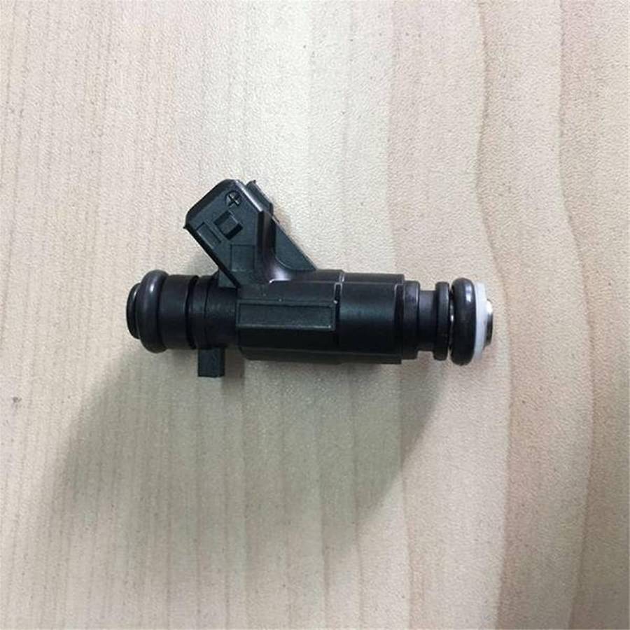 0280156403 Fuel Injector Car Accessories for GOLF SAVERIO SPACEFOX VOYAGE CROSSFOX 1.6T 032906031R