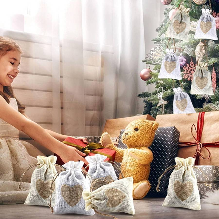 24pcs Burlap Pouches with Drawstring Candy Gift Bag for Stuffing Bag