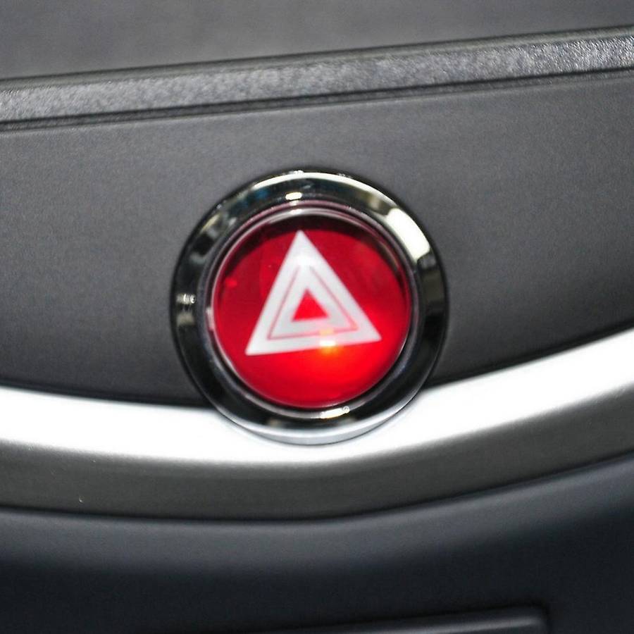 3750070U8510 Car Warning Light Switch for J4