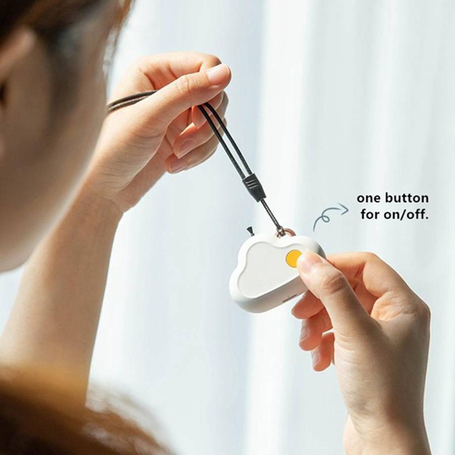 Wearable Air Purifier Car Freshener Negative Ion Air Purifier (white)