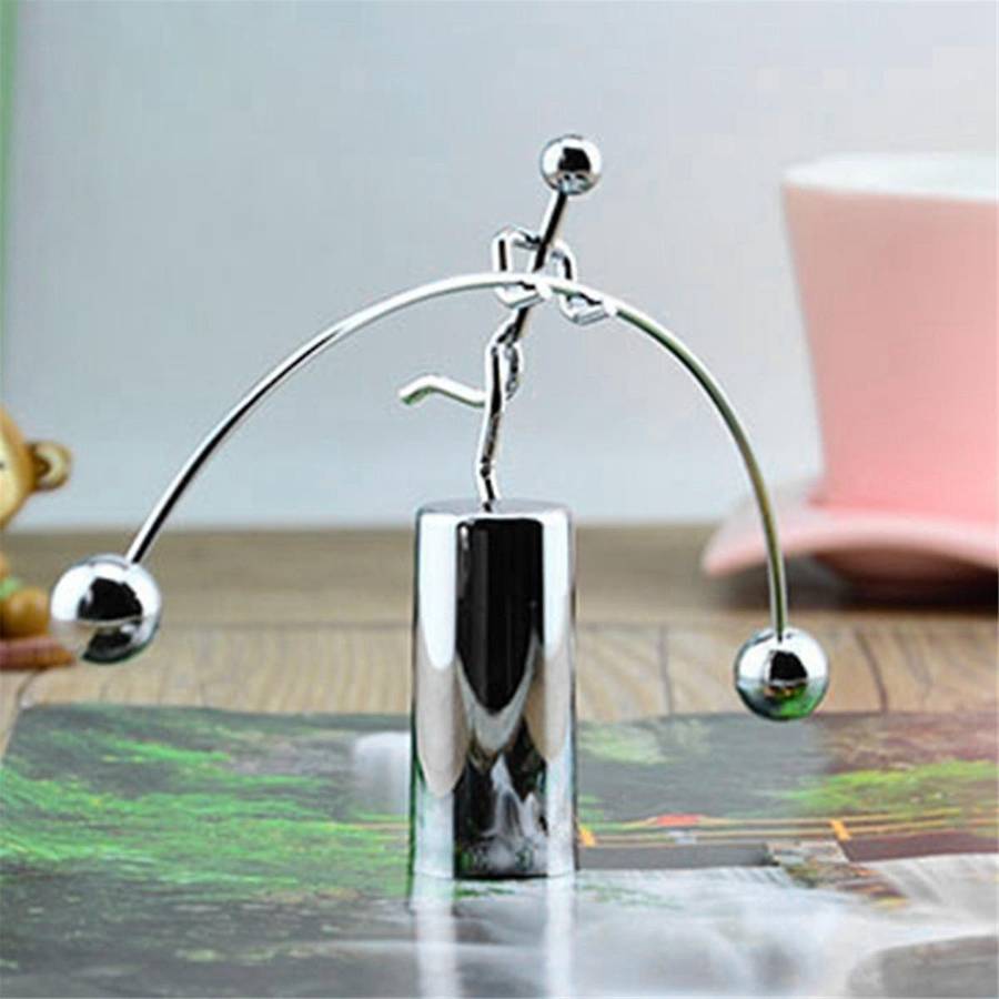 Tall One-Legged Little Iron People Balance Ornament, Desktop Iron Decoration