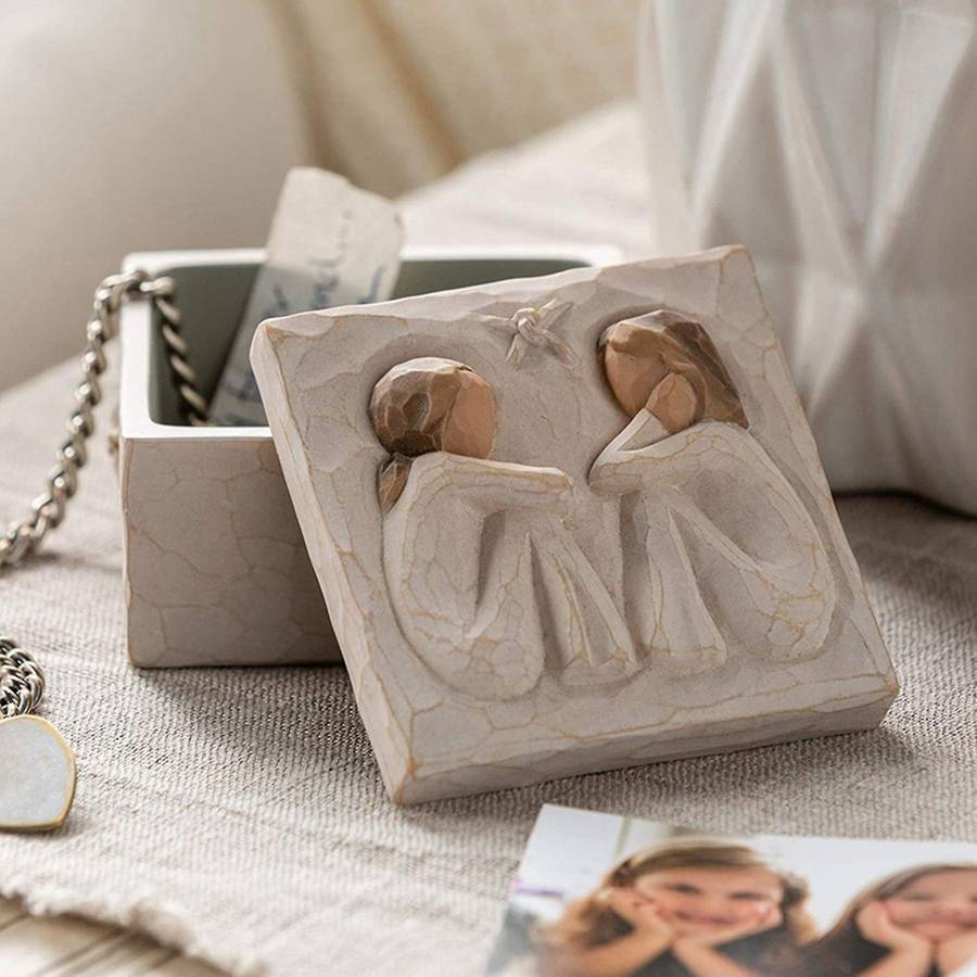 2x Sculpted Hand-painted Keepsake Box Reveals Love and Friendship
