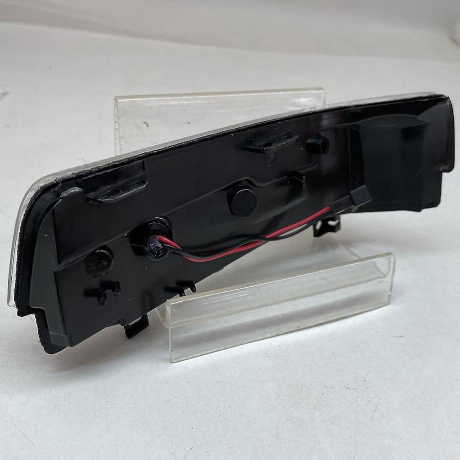 Right Rearview Mirror Turn Signal Indicator Repeater Lamp