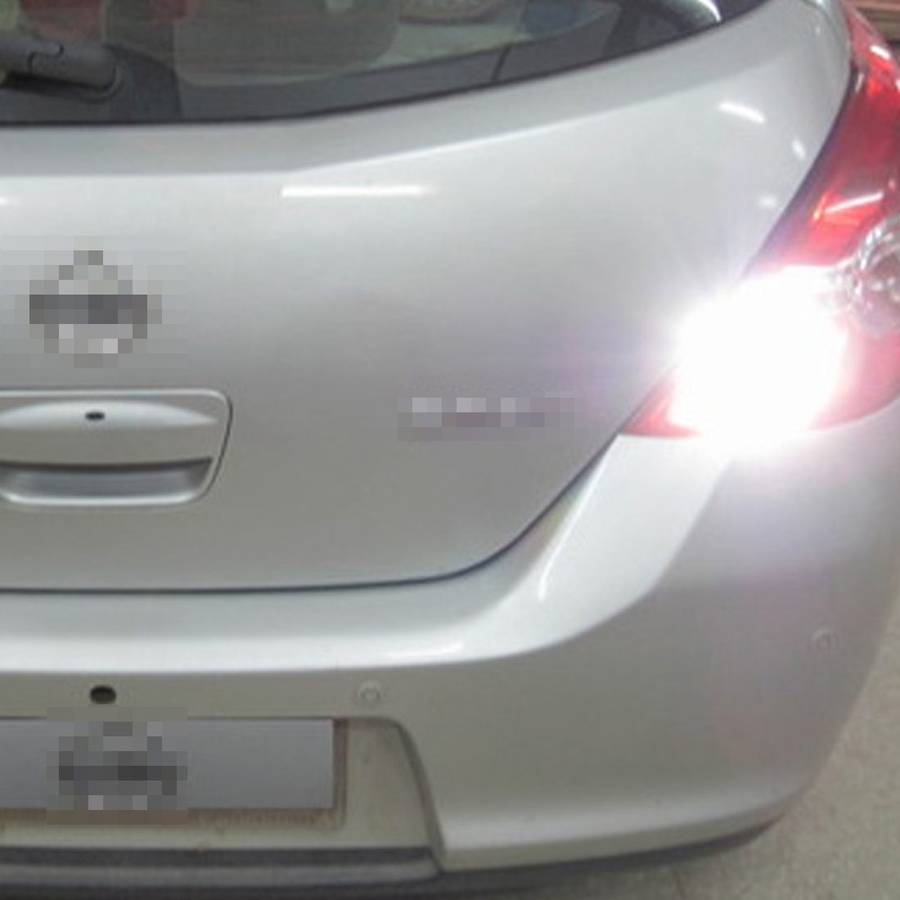 3517 7W 420LM 42LEDs DC 12V SMD-3528 Car Auto Brake Light Auto Reverse Lamp Reve ... (White Light)