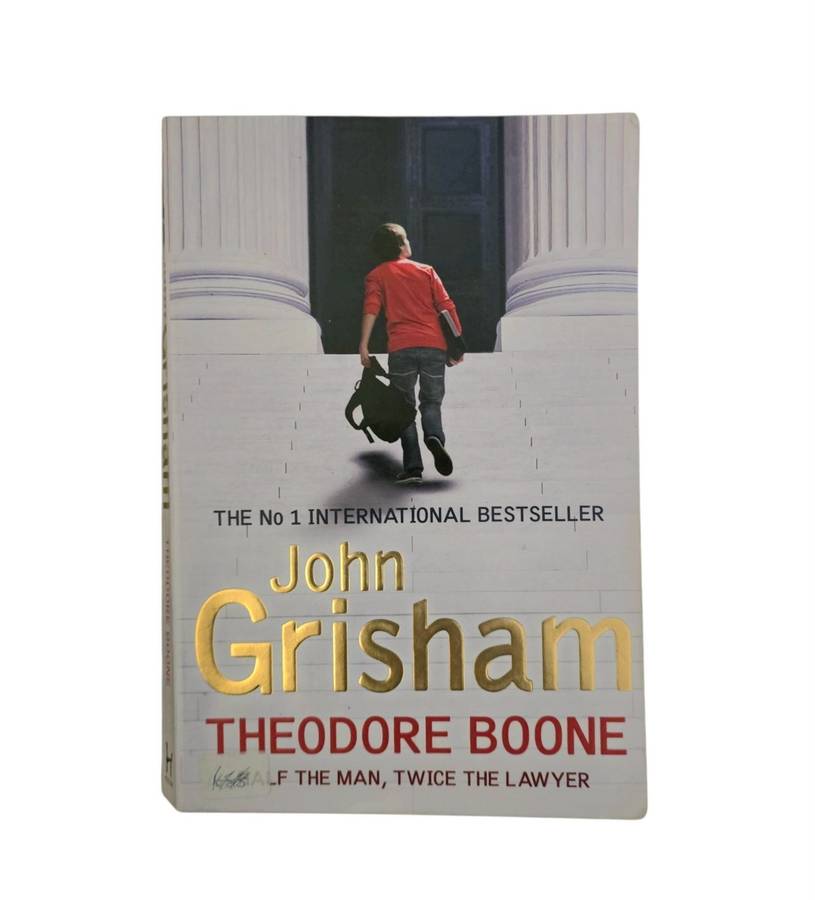 Theodore Boone - John Grisham