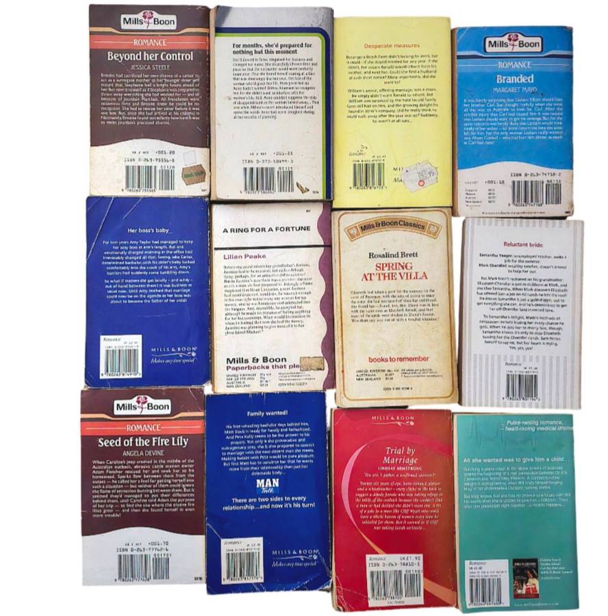 Mills & Boon Mixed Dozen