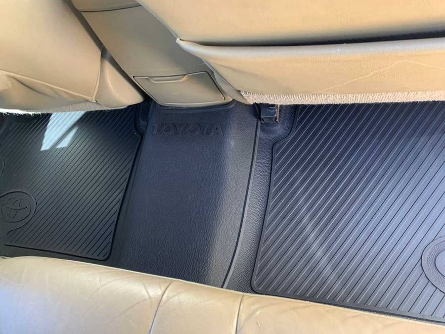 Toyota Fortuner D4D 2005-2015 Heavy Duty Moulded Mats