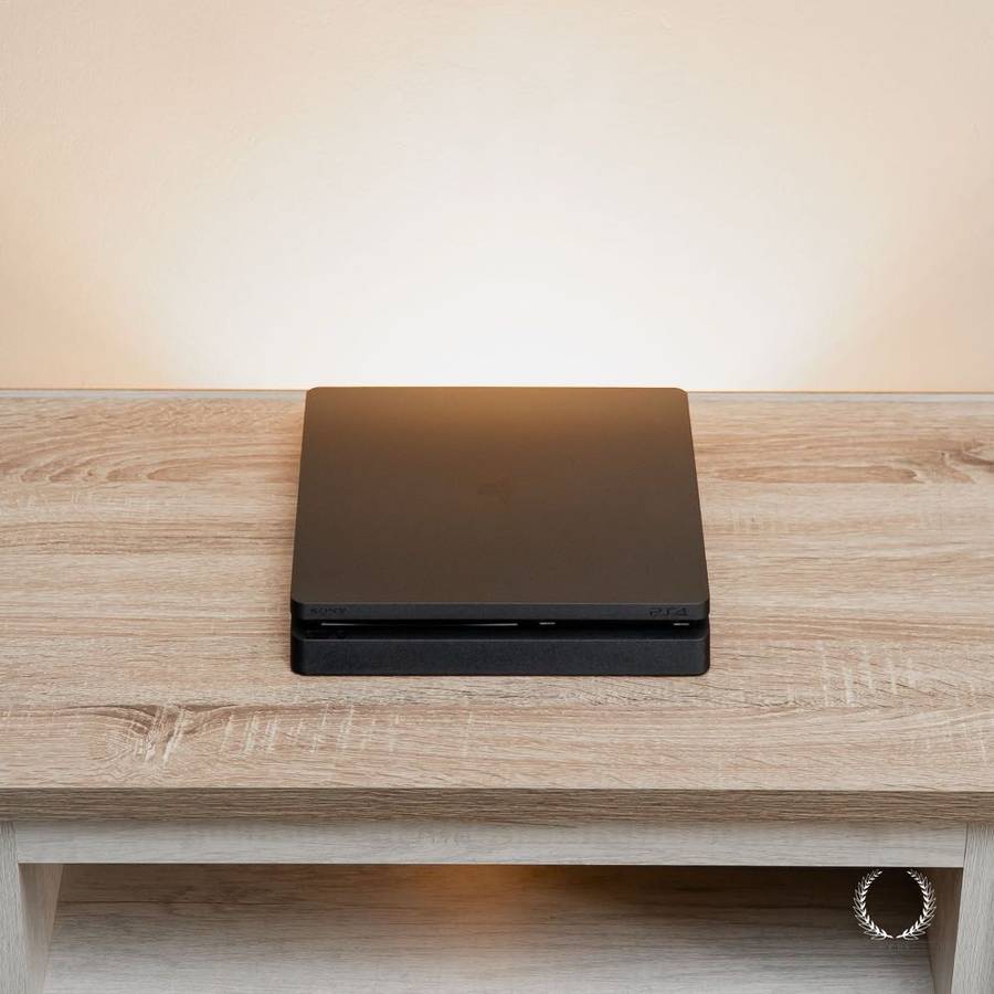 PlayStation 4 Slim
