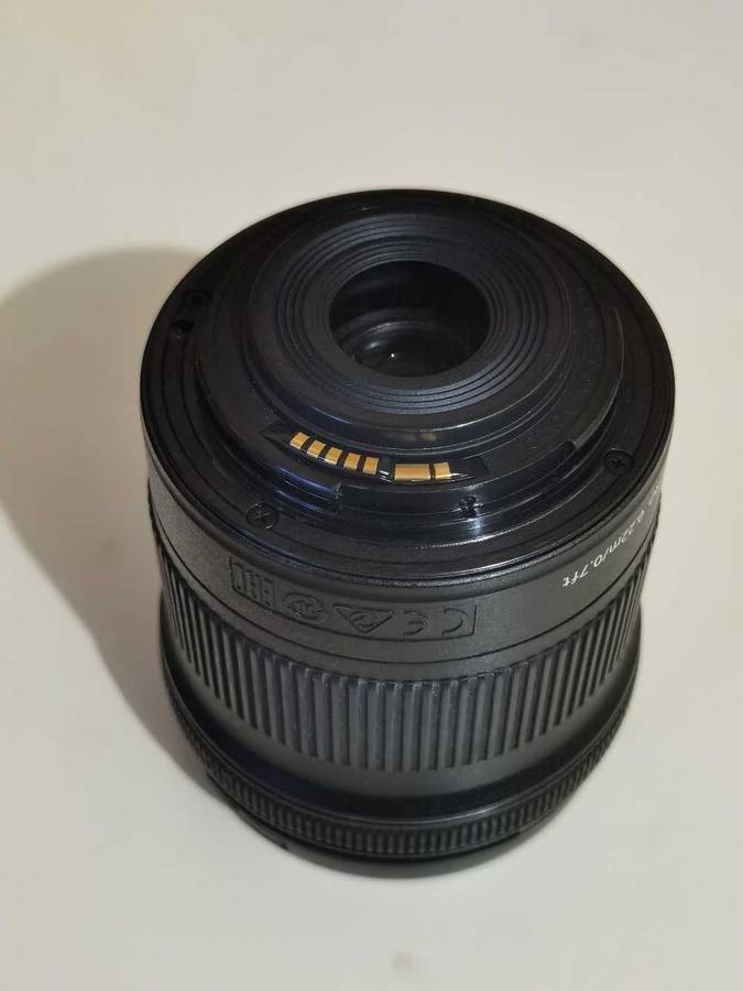 Canon EFS 10-18mm IS STM ultrawide lens