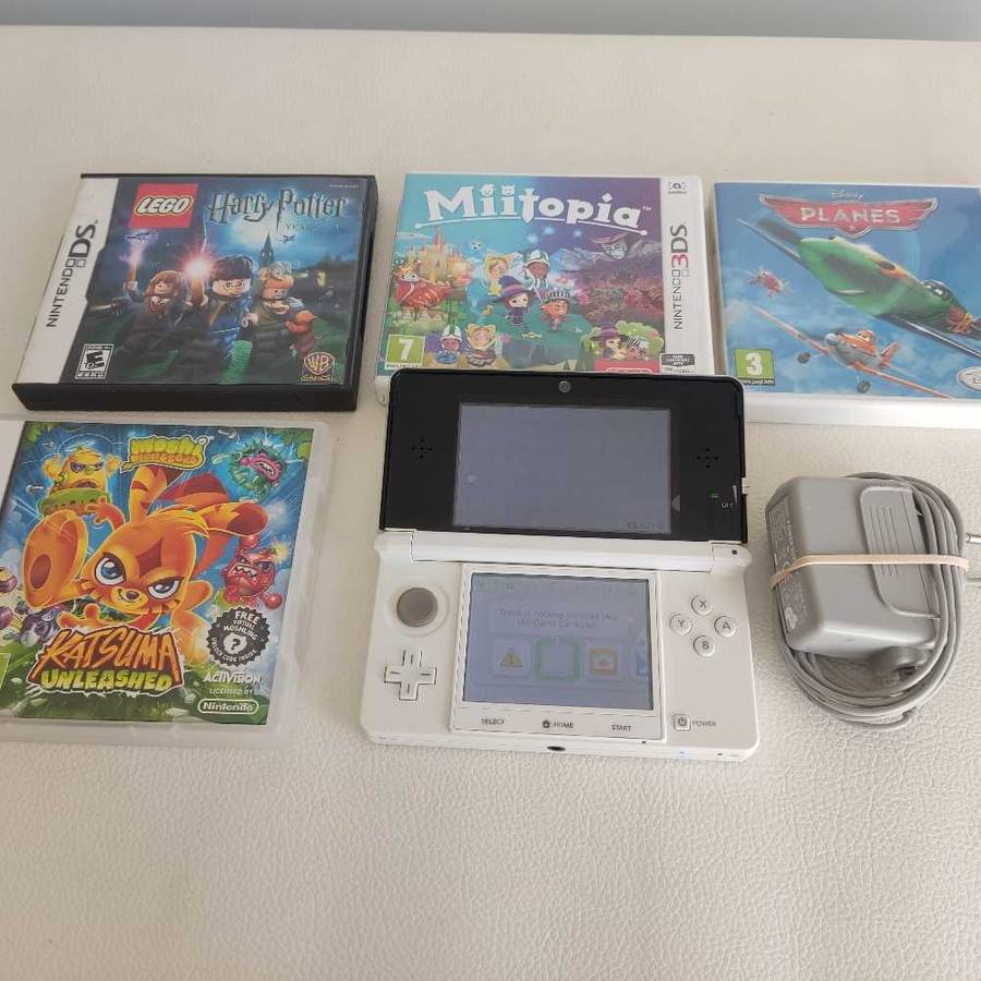 Nintendo 3ds Console With Games bundle
