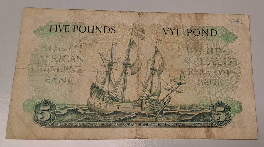 2 April 1952 FIVE Pounds MH de Kock C/18 984313