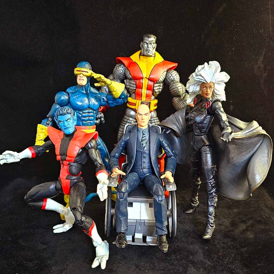 ToyBiz Marvel Legends Professor X