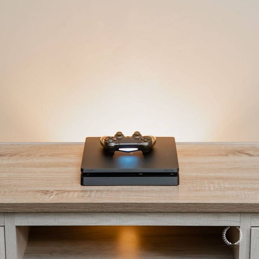 PlayStation 4 Slim