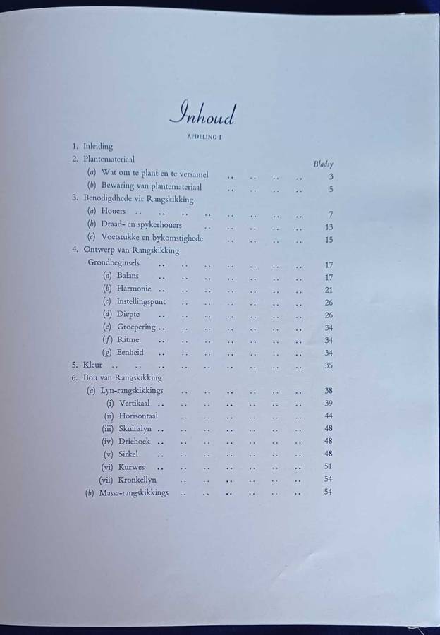 Die kuns van blommerangskikking deur Mattie M du Toit 1954