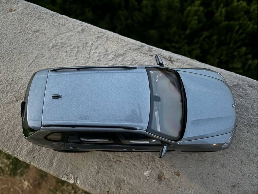 2007 BMW X5 E70 4.8i 1/18 Diecast Model