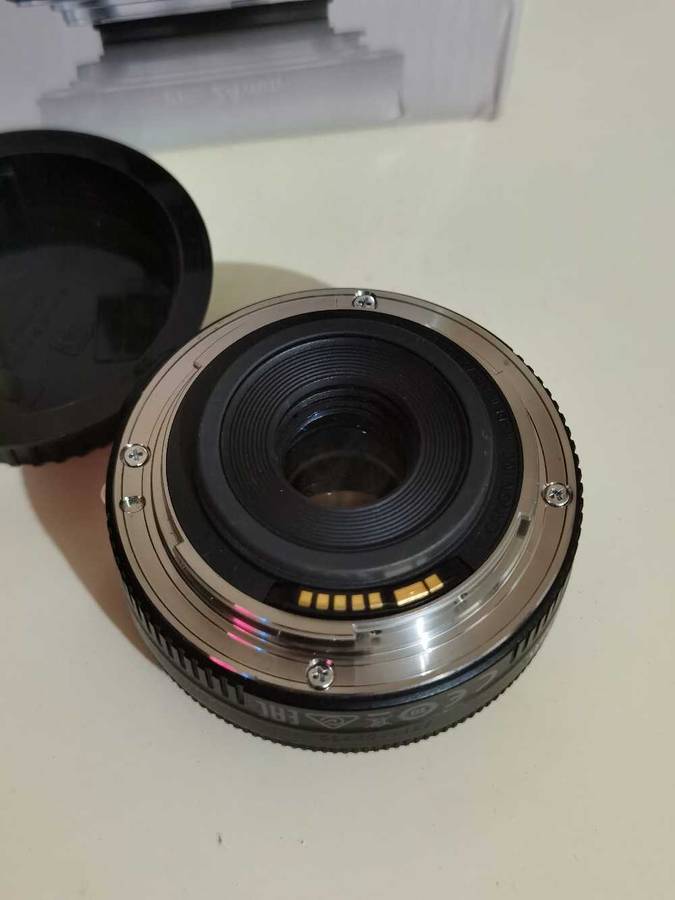 Canon EFS 24mm f2.8 STM pancake lens