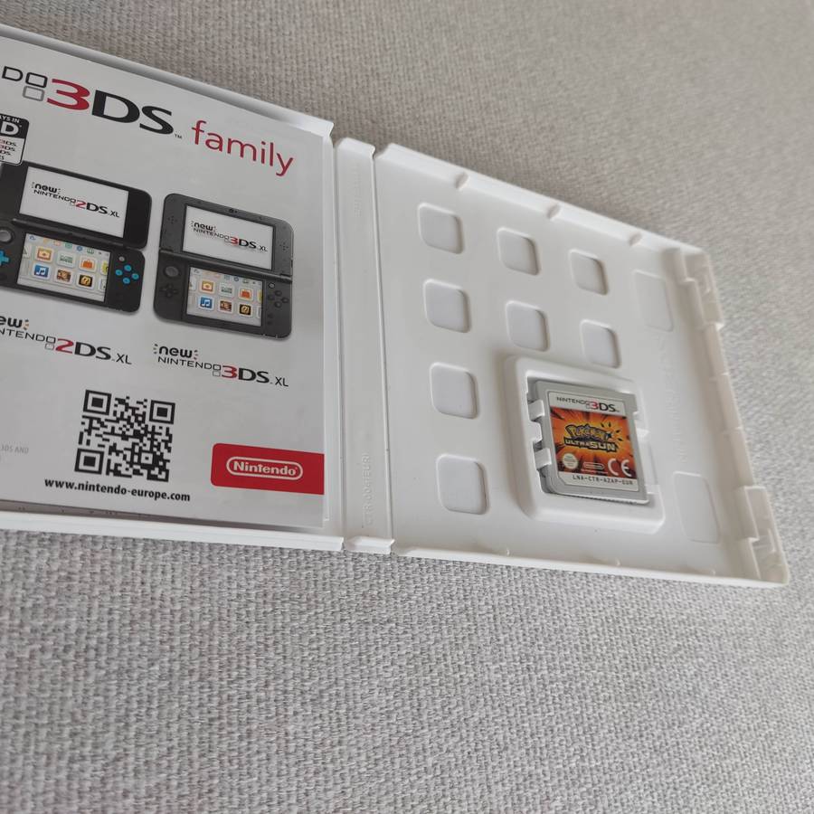 Pokémon Ultra Sun Nintendo 3ds plus steelbook