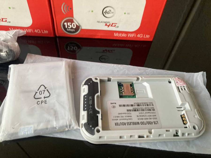 Modem Pocket Wifi 4G LTE K300 (Unlock Operator Telkomsel)
