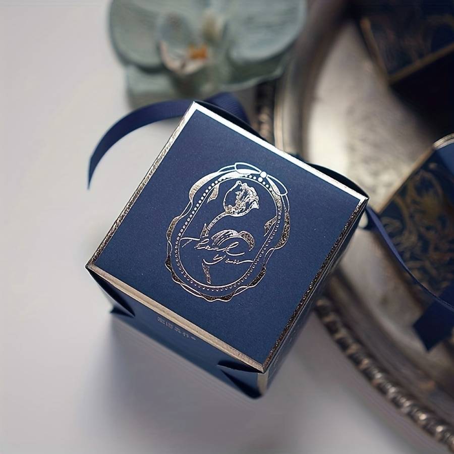 Christmas Gift Boxes Color Beige Size 7X 7X 7Cm