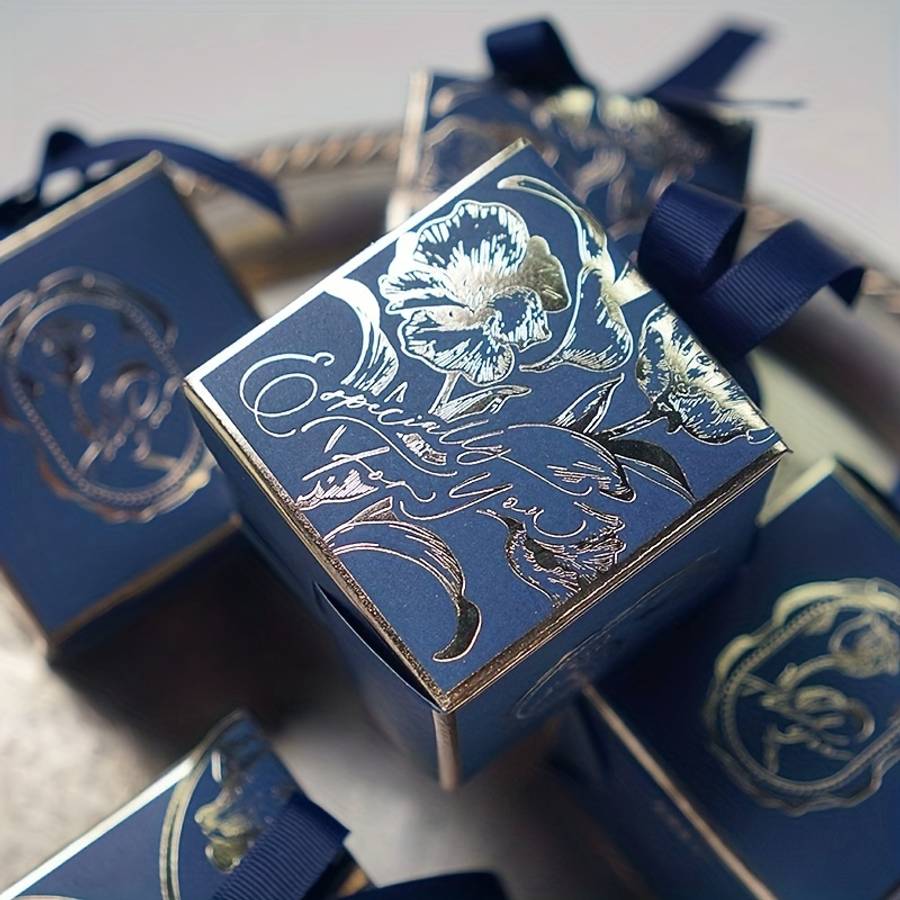 Christmas Gift Boxes Color Beige Size 7X 7X 7Cm