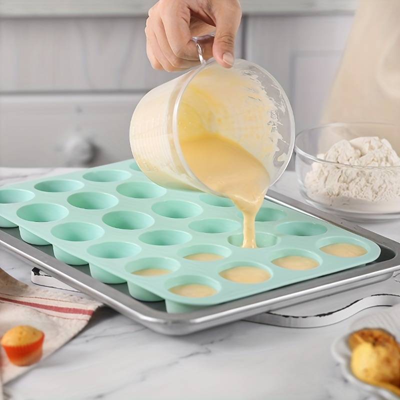 Suitable For Baking Molds Color Green
