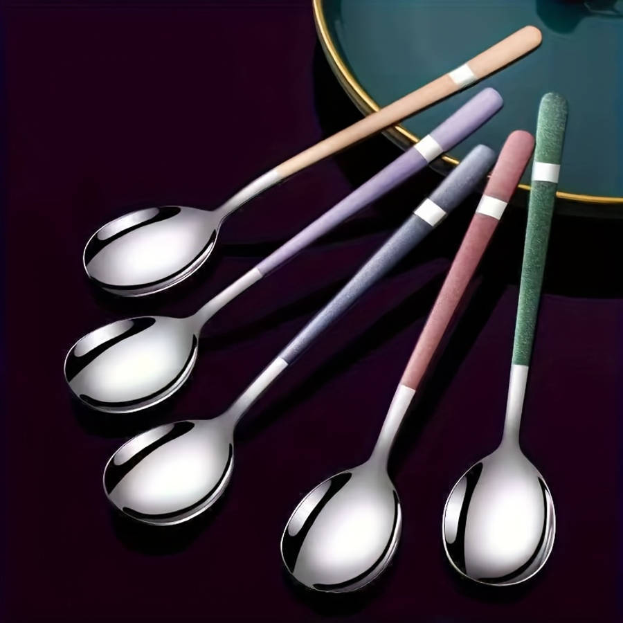 5pcs Stainless Steel Spoon Set Rustproof Long Handle Suitable for Family Gatherings and Rest