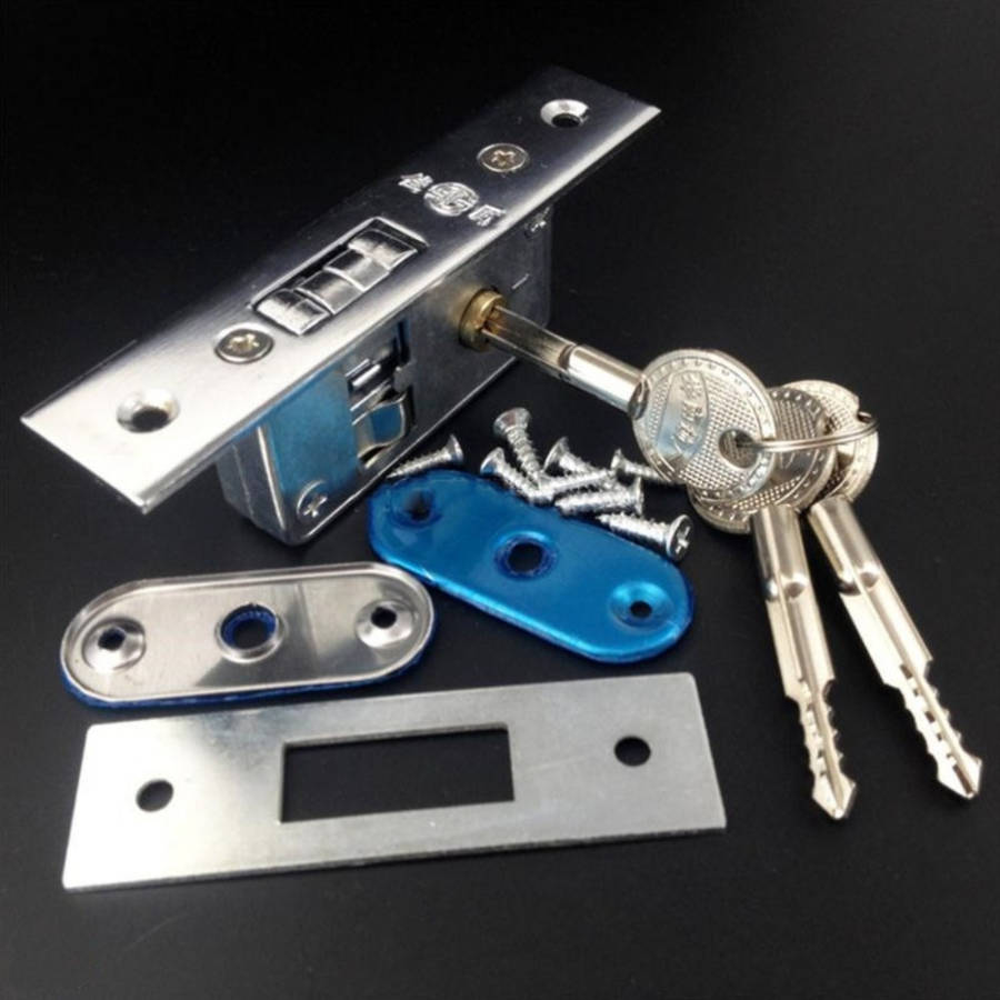 Lock Color  Silvery
