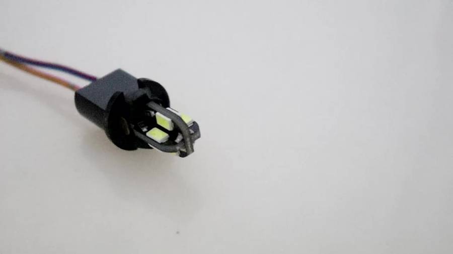 10pcs White T10 5730 LED Car Neon Lights High Brightness Fast Heat Dissipation No