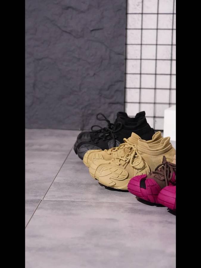 Women S Sneakers Color Beige Color Sizeuk 3.5