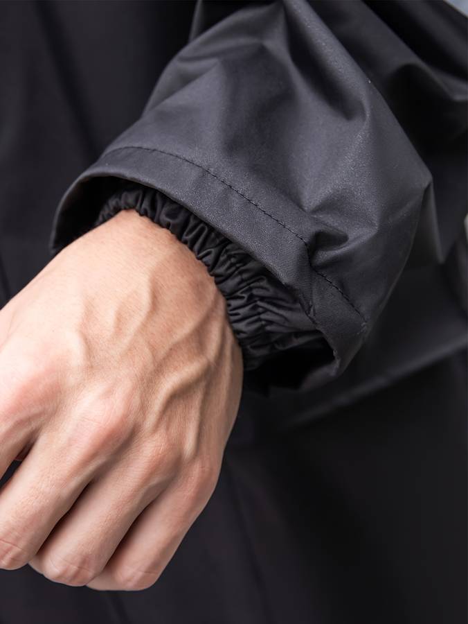 Raincoat Black Size Uk M