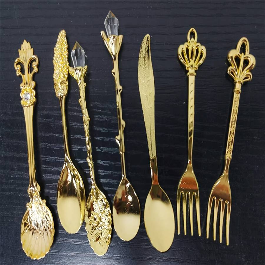 6pcs set of retro royal style dessert tableware stainless steel with Golden carvings small sp