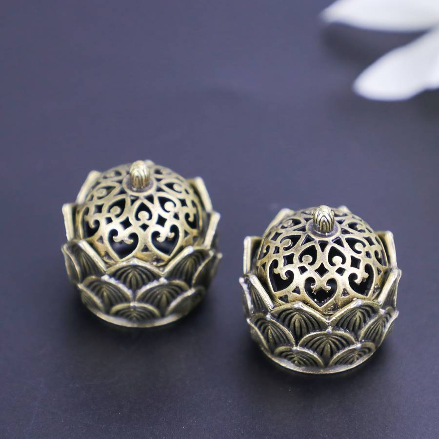 Incense Burner Color  Zen Smoke Passing Through Lotus Incense Burner