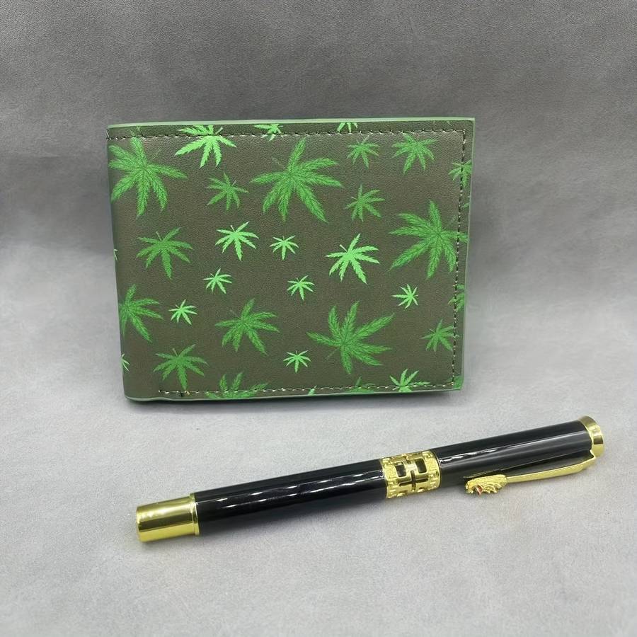 Men'S Stylish Faux Leather Wallet With Vibrant Leaf Printcompact Green Design Perfect Gift