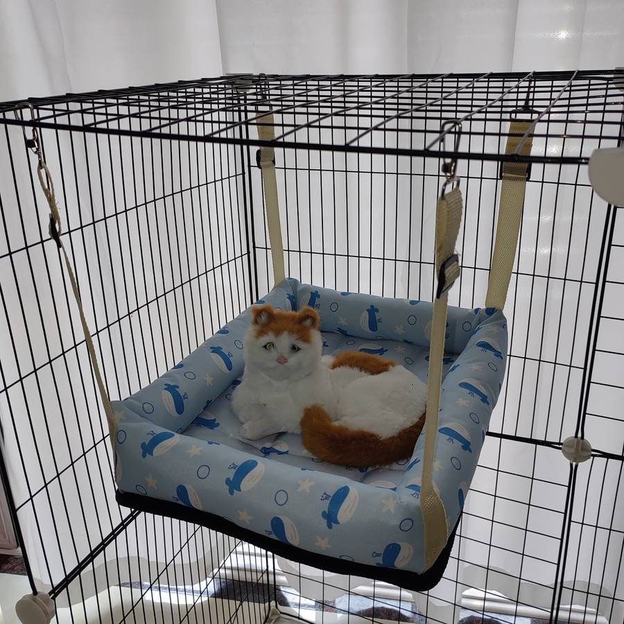 Pet supplies size L size  recommended within 6.8 KG.  Items Blue Whale  Hanging Square Cat Bed