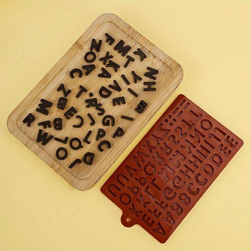 Suitable For Baking Molds Color Dark Red