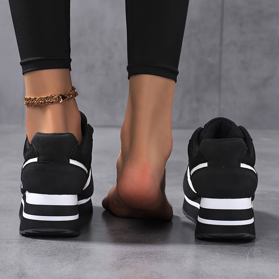 Women S Sneakers Color Blackred Sizeuk 7.5