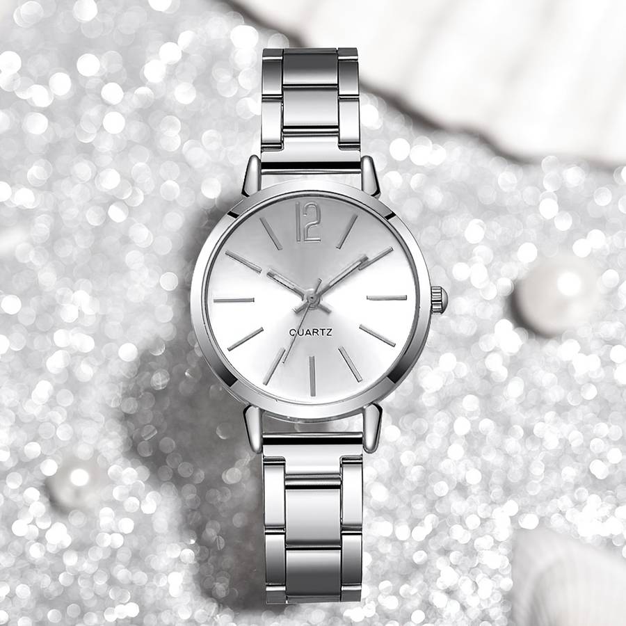 Women Light Round Dial Quartz Watch Shiny Butterfly Model Bright Silvery