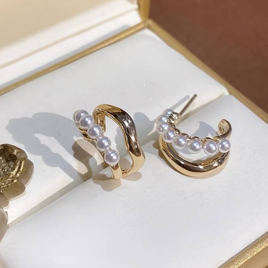 Women S Earrings Color Golden