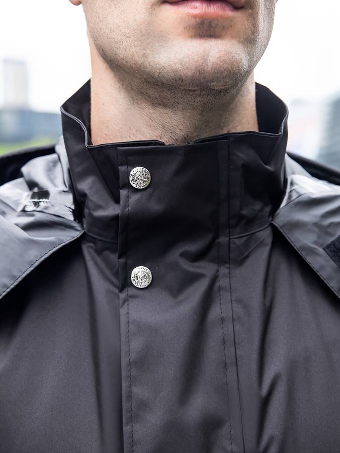 Raincoat Black Size Uk M